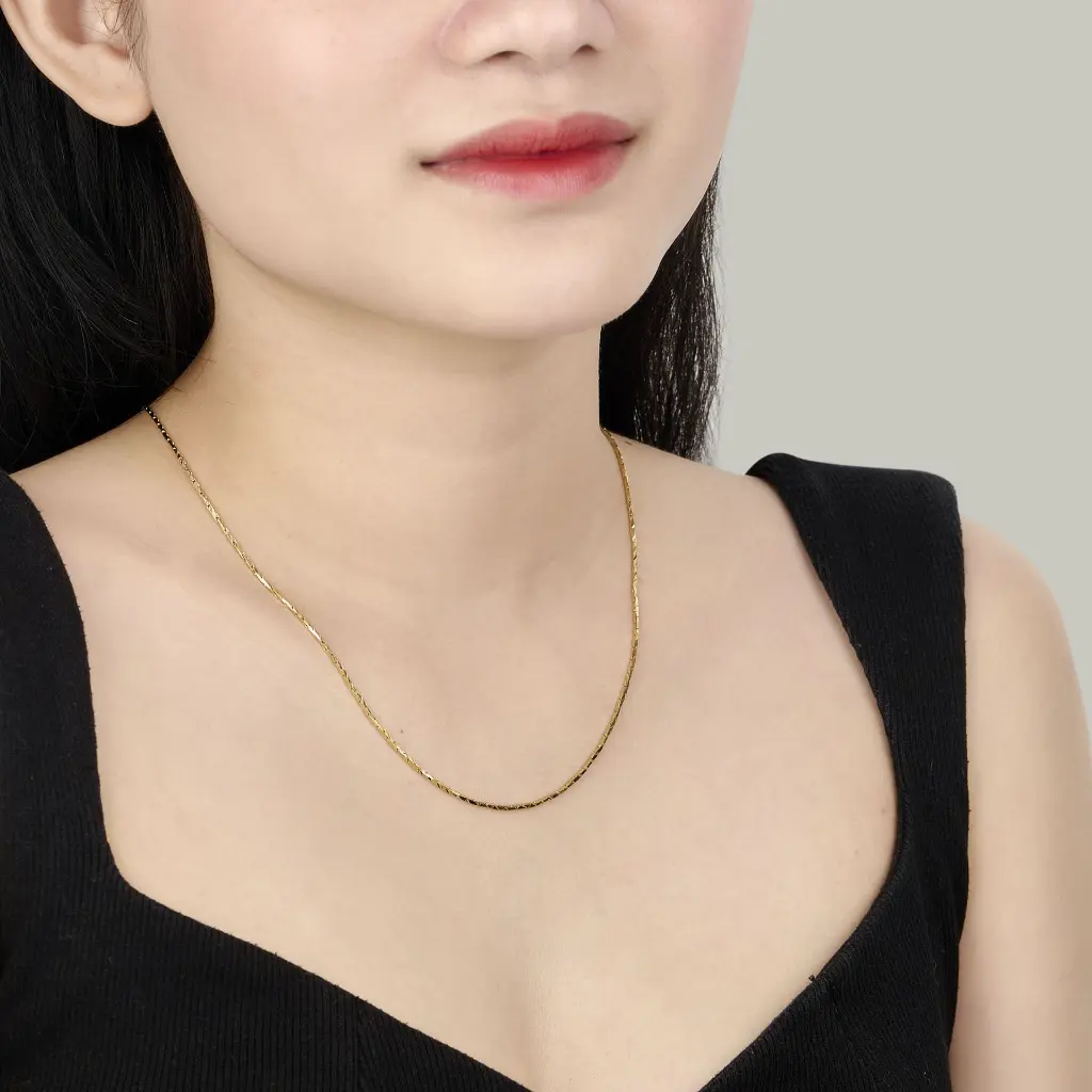 on-gd0000y009478-day-chuyen-kim-cuong-vang-18k-pnj-5.webp
